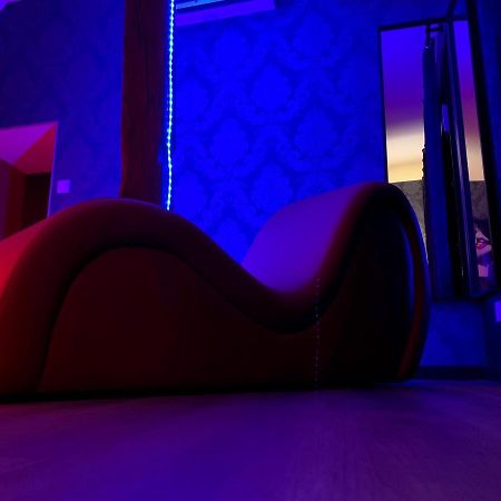 Love Room Avec Jacuzzi Prive Bonnetable Kültér fotó