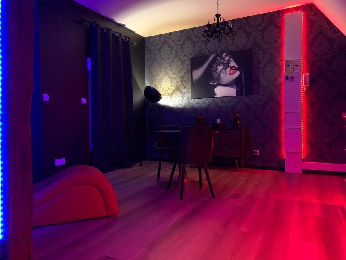 Love Room Avec Jacuzzi Prive Bonnetable Kültér fotó